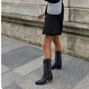 Cowboy boots. First photo for outfit inspo